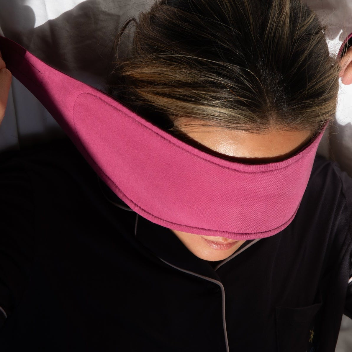 Cosy London Eye Mask in Cerise Pink
