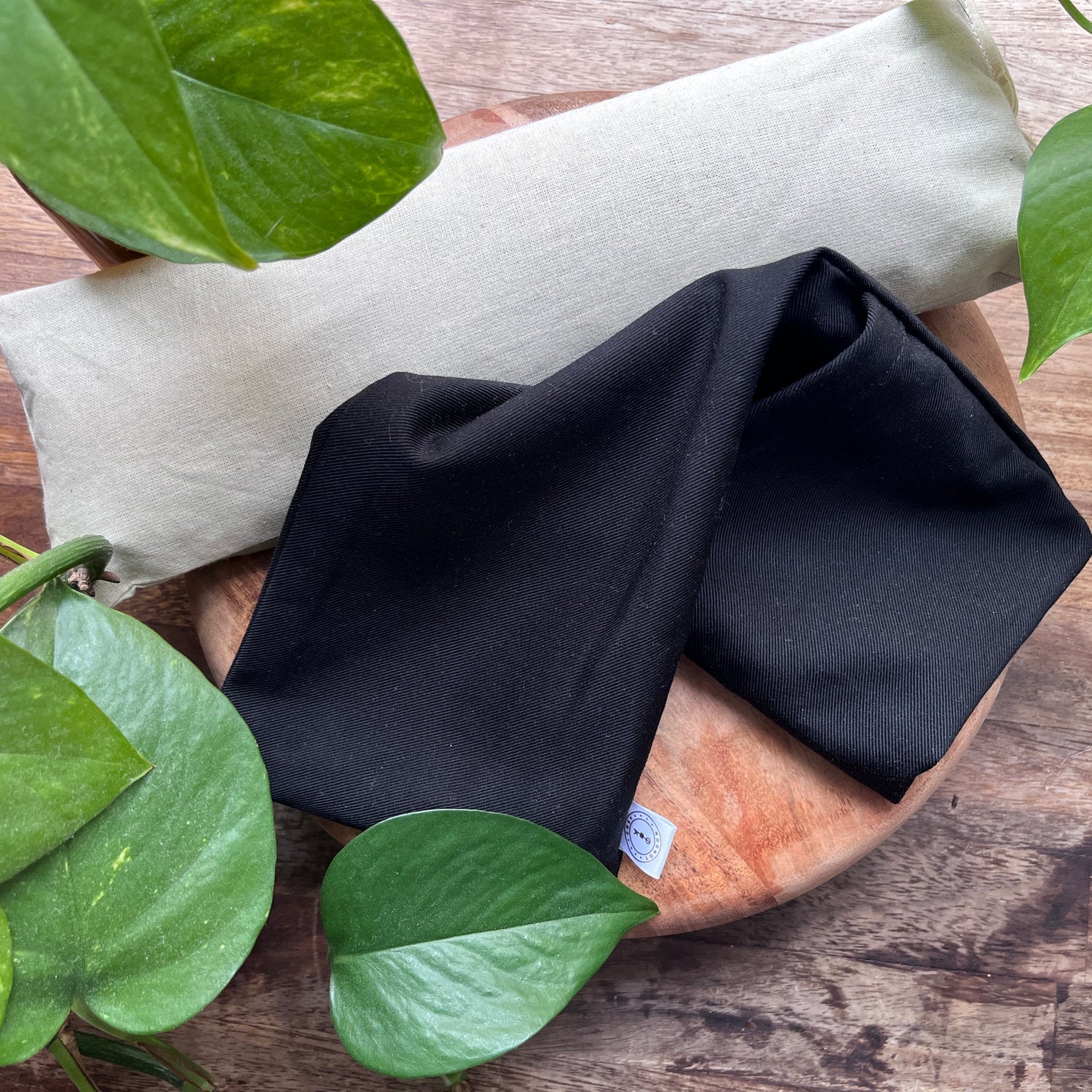 Black Weighted Eye Pillow with Dried Lavender for Rest &amp; Relaxation