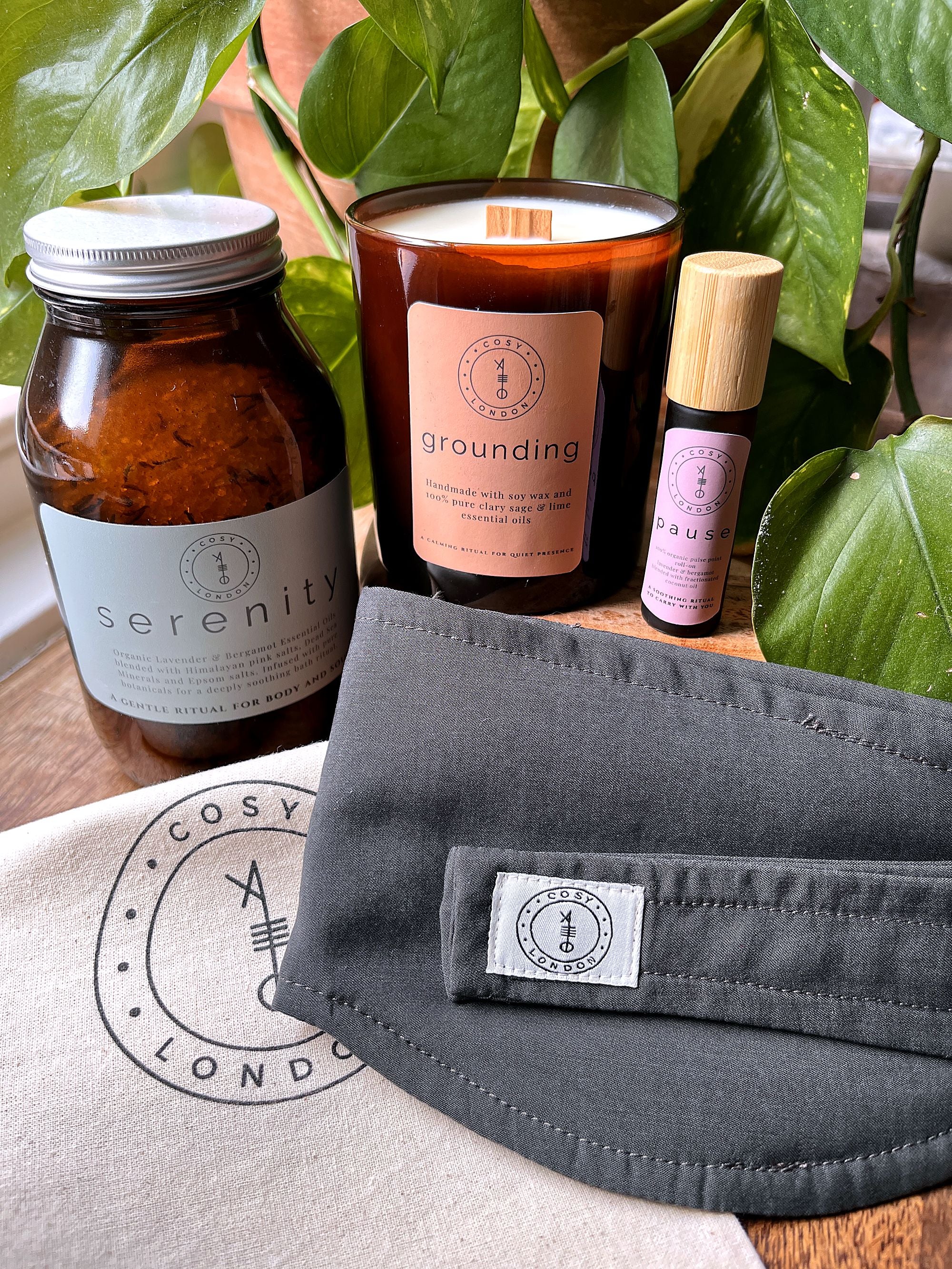 The Signature Sleep Mask and Aromatherapy Calming Gift Set