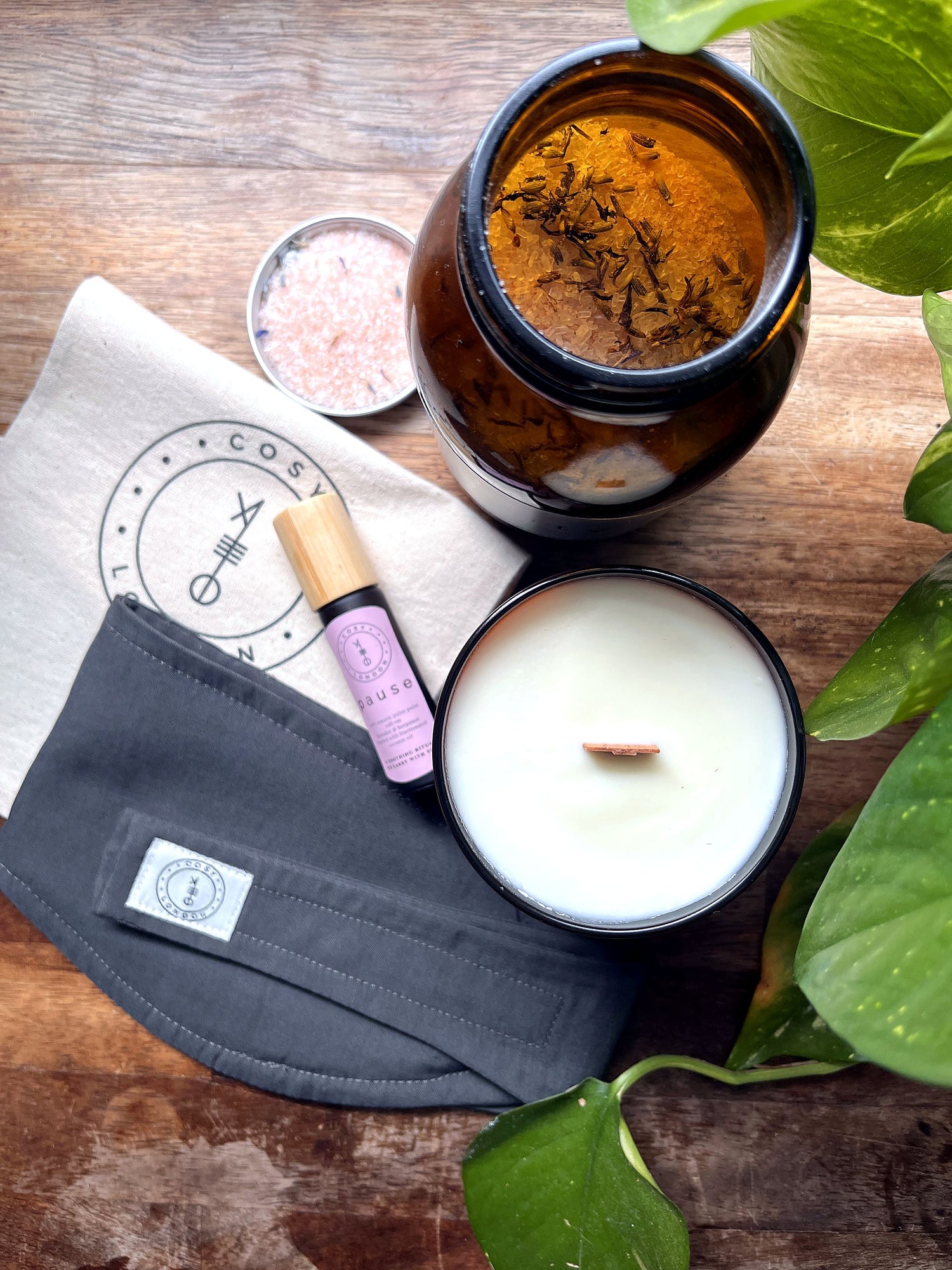 The Signature Sleep Mask and Aromatherapy Calming Gift Set