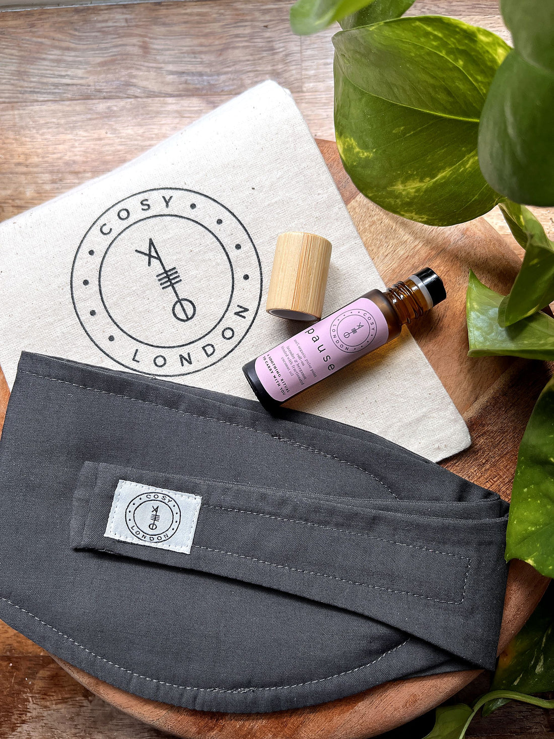 The Dreamer Sleep Mask and Aromatherapy Calming Gift Set