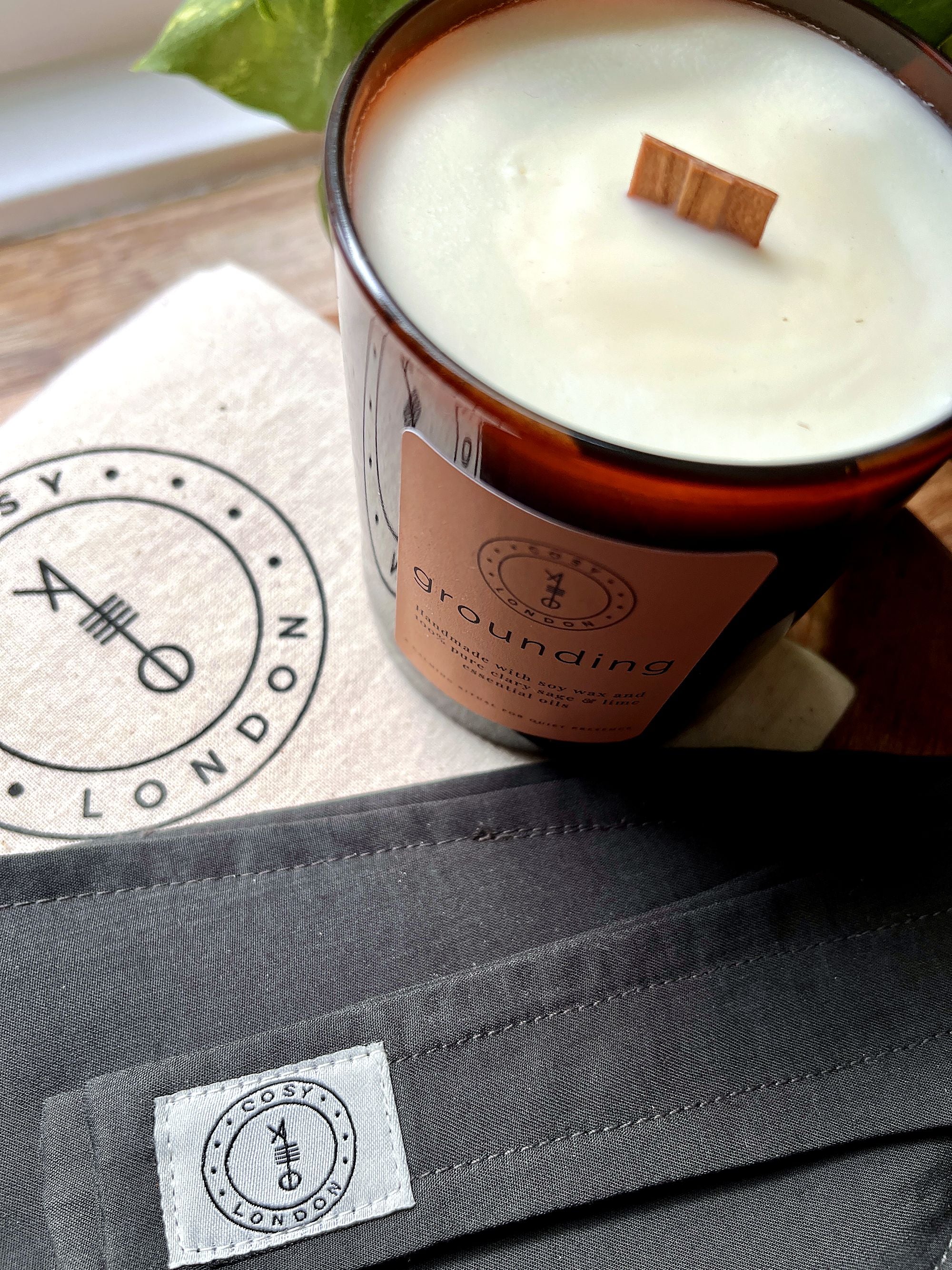 The Restful Set Mask and Aromatherapy Calming Gift Set