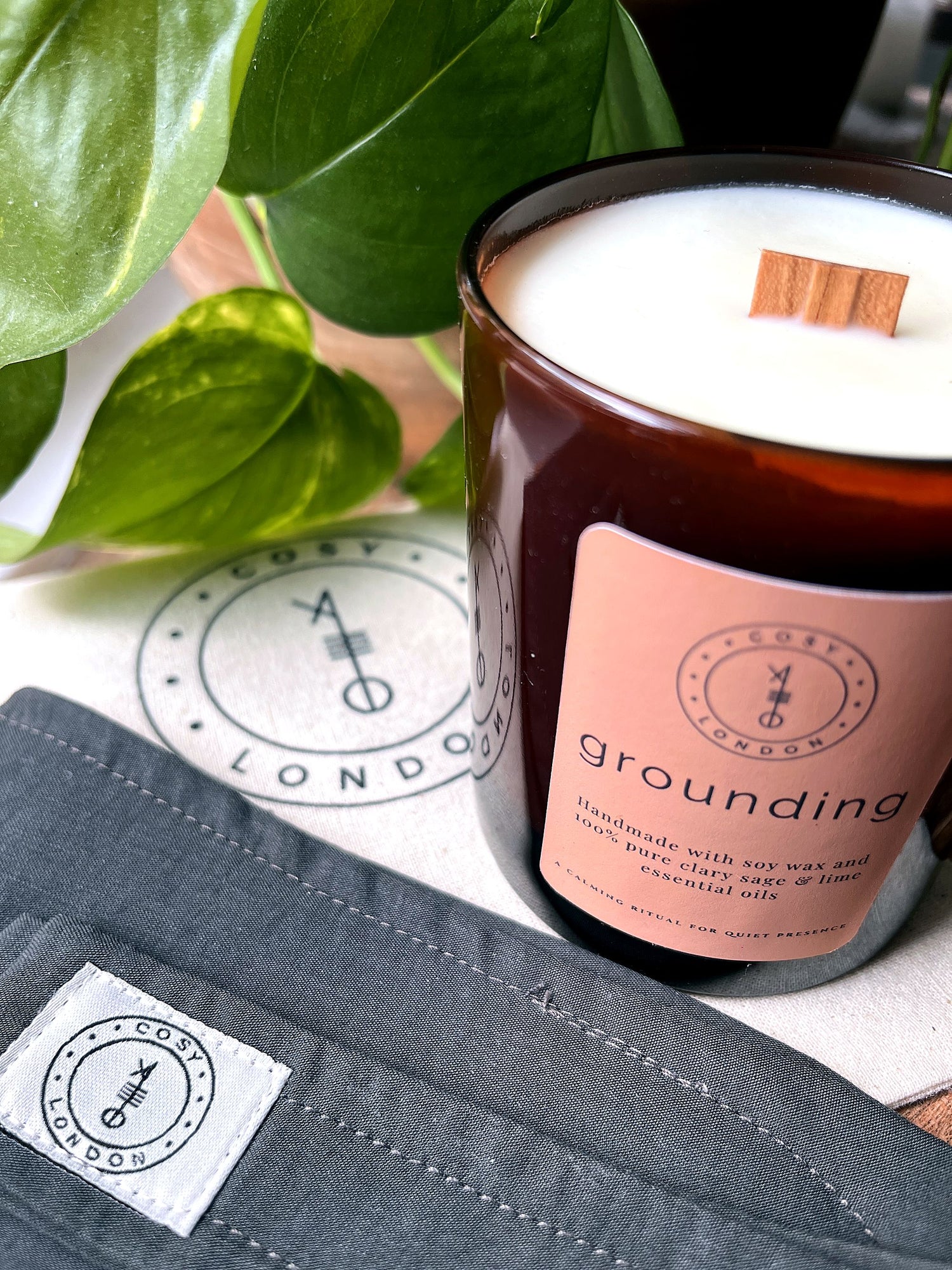 The Restful Set Mask and Aromatherapy Calming Gift Set
